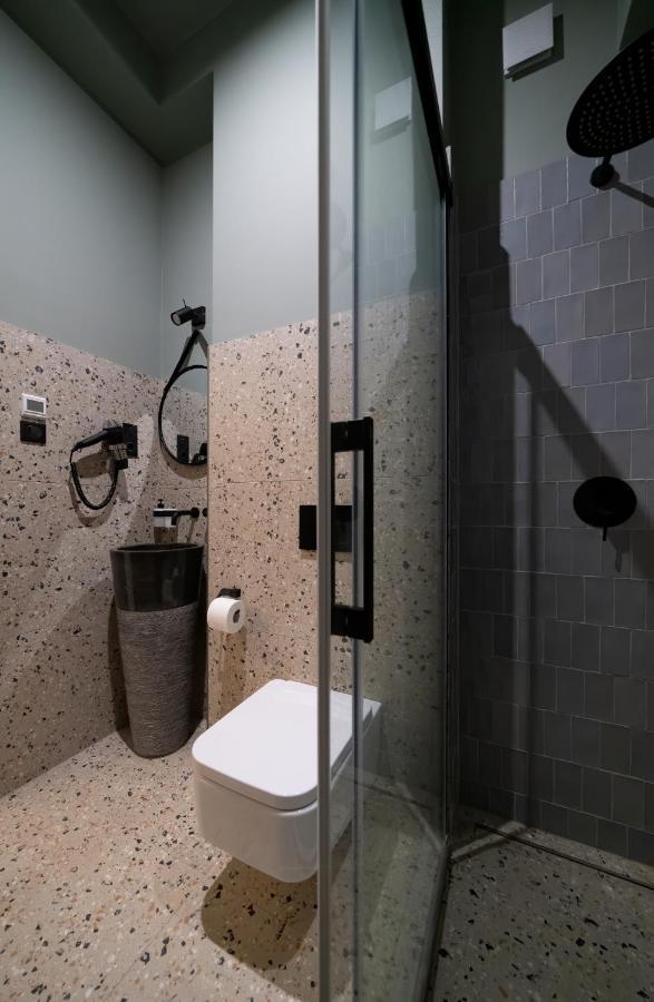 Hotel Nest à Győr Extérieur photo
