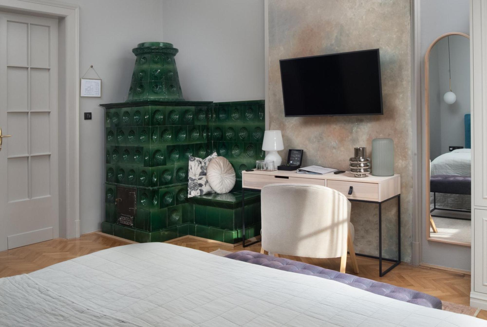 Hotel Nest à Győr Extérieur photo