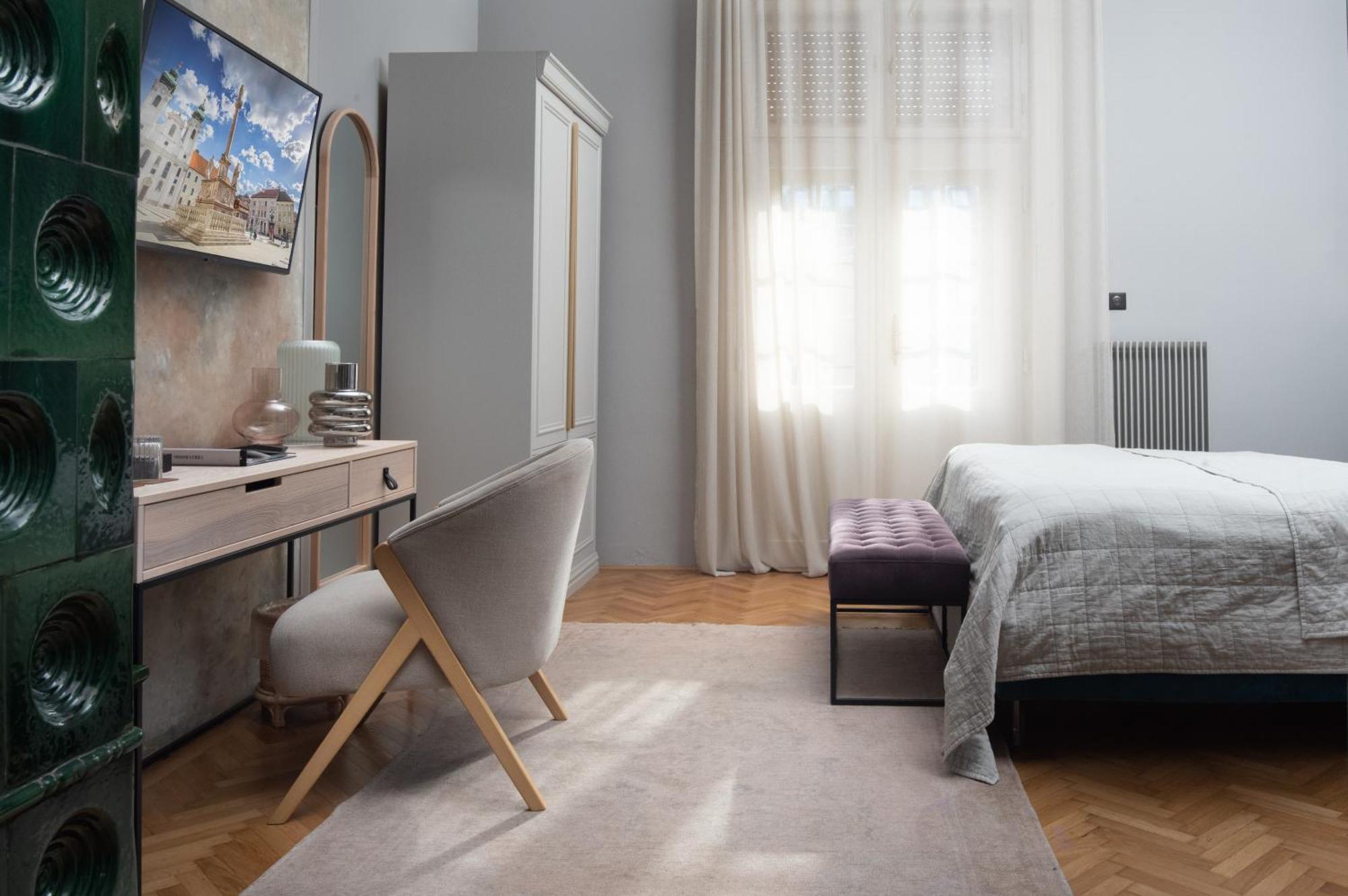 Hotel Nest à Győr Extérieur photo
